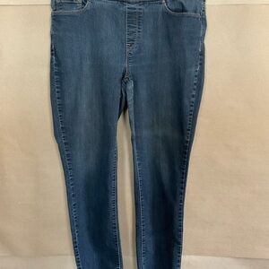 Levi’s denim leggings. Size 16. Tapered leg.